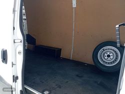 Iveco Daily Furgon 35S 14 V 3520L/H3 100 kW (136 CV) - Miniatura 10