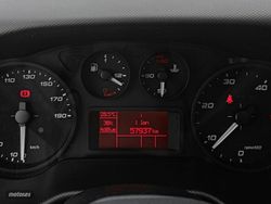 Iveco Daily Furgon 35S 14 V 3520L/H3 100 kW (136 CV) - Miniatura 14