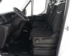 Iveco Daily Furgon 35S 14 V 3520L/H3 100 kW (136 CV) - Miniatura 9