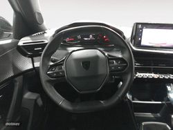 Peugeot 2008 PureTech 100 S&S Active 75 kW (100 CV) - Miniatura 9