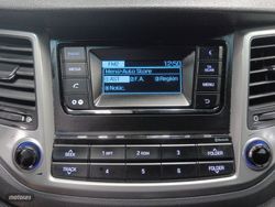 Hyundai Tucson 1.7 CRDI BlueDrive Essence 4x2 85 kW (115 CV) - Miniatura 17