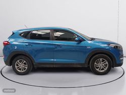 Hyundai Tucson 1.7 CRDI BlueDrive Essence 4x2 85 kW (115 CV) - Miniatura 2