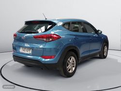 Hyundai Tucson 1.7 CRDI BlueDrive Essence 4x2 85 kW (115 CV) - Miniatura 3