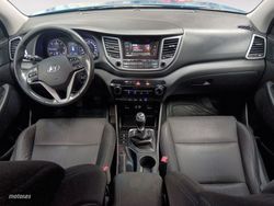 Hyundai Tucson 1.7 CRDI BlueDrive Essence 4x2 85 kW (115 CV) - Miniatura 9