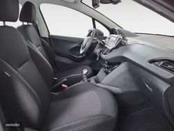 Peugeot 208 1.5 BlueHDi S&S Signature 73 KW (100 CV) - Miniatura 13
