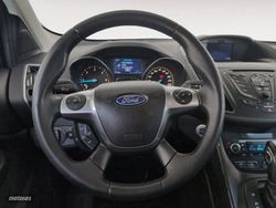 Ford Kuga 2.0 TDCI Titanium 4x4 Powershift 103 kW (140 CV) - Miniatura 10