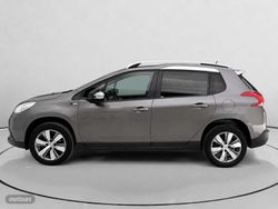 Peugeot 2008 BlueHDi 100 Style 73 kW (100 CV) - Miniatura 6
