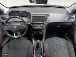 Peugeot 2008 BlueHDi 100 Style 73 kW (100 CV) - Miniatura 9