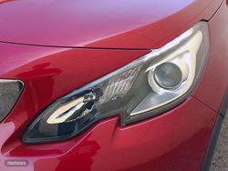 Peugeot 2008 PureTech 110 S&S Allure 81 kW (110 CV) - Miniatura 22