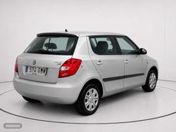 Skoda Fabia 1.6 TDI Young 66 kW (90 CV) - Miniatura 2