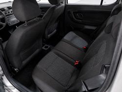 Skoda Fabia 1.6 TDI Young 66 kW (90 CV) - Miniatura 9