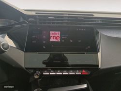 Peugeot 308 PureTech 130 S&S Allure Pack 96 kW (130 CV) - Miniatura 18