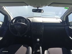 Mercedes Clase A 150 Classic 70 kW (95 CV) - Miniatura 9