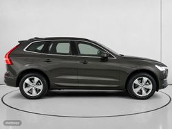 Volvo XC 60 B4 D Momentum Pro Auto 145 kW (197 CV) - Miniatura 2