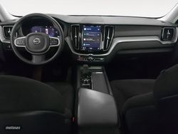 Volvo XC 60 B4 D Momentum Pro Auto 145 kW (197 CV) - Miniatura 9
