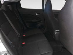Nissan Juke DIG-T Acenta DCT 84 kW (114 CV) - Miniatura 11