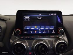 Nissan Juke DIG-T Acenta DCT 84 kW (114 CV) - Miniatura 17