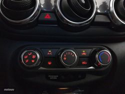 Nissan Juke DIG-T Acenta DCT 84 kW (114 CV) - Miniatura 20