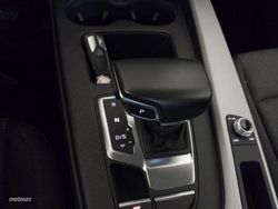 Audi A4 Advanced 30 TDI 100 kW (136 CV) S tronic - Miniatura 15