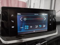 Peugeot 2008 BlueHDi 110 S&S Active 81 kW (110 CV) - Miniatura 19