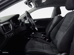 Kia Stonic 1.0 T-GDi Drive DCT 88 kW (120 CV) - Miniatura 11