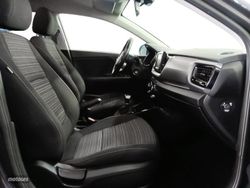Kia Stonic 1.0 T-GDi Drive DCT 88 kW (120 CV) - Miniatura 13