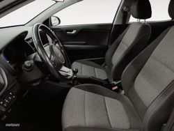 Kia Stonic 1.2 DPi Concept 62 kW (84 CV) - Miniatura 11