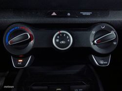 Kia Stonic 1.2 DPi Concept 62 kW (84 CV) - Miniatura 20