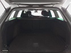 Volkswagen Passat Executive 2.0 TDI 90 kW (122 CV) DSG - Miniatura 13