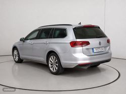 Volkswagen Passat Executive 2.0 TDI 90 kW (122 CV) DSG - Miniatura 5