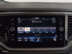 Volkswagen T-Roc Advance 2.0 TDI 85 kW (115 CV) - Miniatura 17