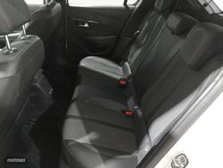 Peugeot 208 BlueHDi 100 Allure 73 kW (100 CV) - Miniatura 11