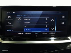 Peugeot 208 PureTech 100 Active 75 kW (100 CV) - Miniatura 17
