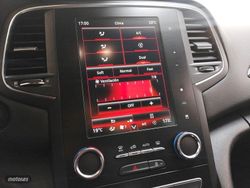 Renault Megane RS Trophy TCe 221 kW (300 CV) GPF - Miniatura 22