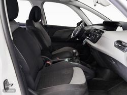 Citroen C4 Picasso PureTech 110 S&S 6v First 81 kW (110 CV) - Miniatura 13