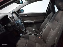 Volvo S 40 2.0 D Momentum 100 kW (136 CV) - Miniatura 10