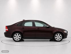 Volvo S 40 2.0 D Momentum 100 kW (136 CV) - Miniatura 2
