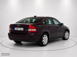Volvo S 40 2.0 D Momentum 100 kW (136 CV) - Miniatura 3