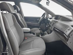 Ssangyong Rodius D22T Line 131 kW (178 CV) - Miniatura 14