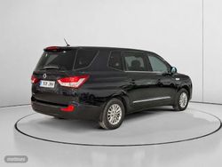 Ssangyong Rodius D22T Line 131 kW (178 CV) - Miniatura 3
