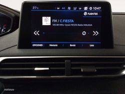 Peugeot 5008 PureTech 130 S&S Allure 96 kW (130 CV) - Miniatura 19