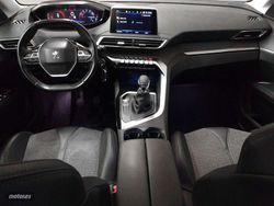 Peugeot 5008 PureTech 130 S&S Allure 96 kW (130 CV) - Miniatura 9