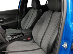 Peugeot 2008 PureTech 100 S&S Allure 75 kW (100 CV) - Miniatura 22