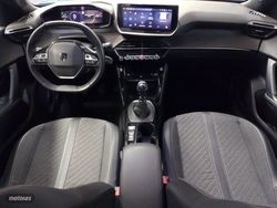 Peugeot 2008 PureTech 100 S&S Allure 75 kW (100 CV) - Miniatura 9