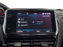 Peugeot 2008 PureTech 110 S&S Allure EAT6 81 kW (110 CV) - Miniatura 19