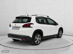 Peugeot 2008 PureTech 110 S&S Allure EAT6 81 kW (110 CV) - Miniatura 3