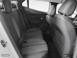 Peugeot 2008 BlueHDi 110 Allure 81 kW (110 CV) - Miniatura 13
