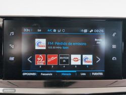 Peugeot 2008 BlueHDi 110 Allure 81 kW (110 CV) - Miniatura 20