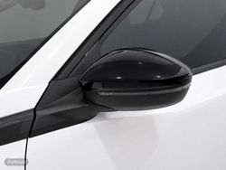 Peugeot 2008 BlueHDi 110 Allure 81 kW (110 CV) - Miniatura 24