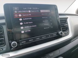 Kia Stonic 1.0 T-GDi MHEV Concept Plus 74 kW (100 CV) - Miniatura 17